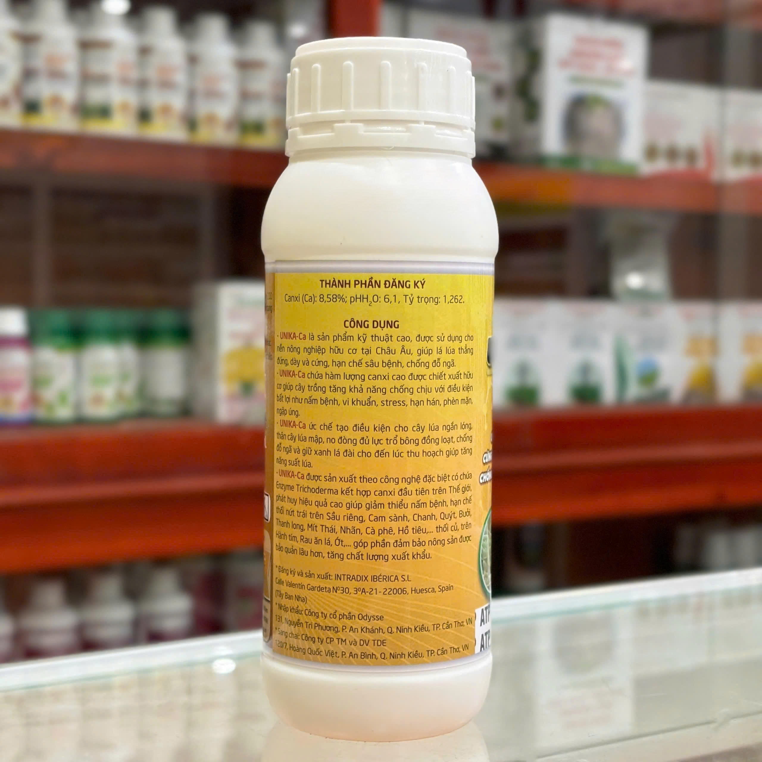 UNIKA-CA chai 400ml của An Thịnh Phát